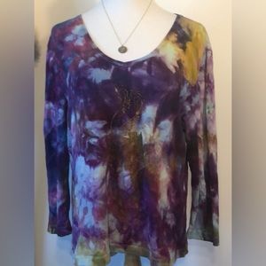 💜Chico’s Purple Blue Gold Tie Dyed Cotton Scoop Neck Long Sleeves Tee Size 2, L